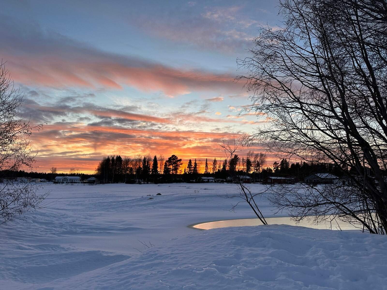 coucher de soleil en Laponie suédoise