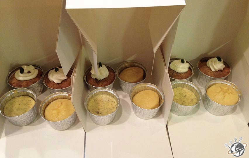 Après le cours, chacun repart avec 2 boites de cakes réalisés en groupe