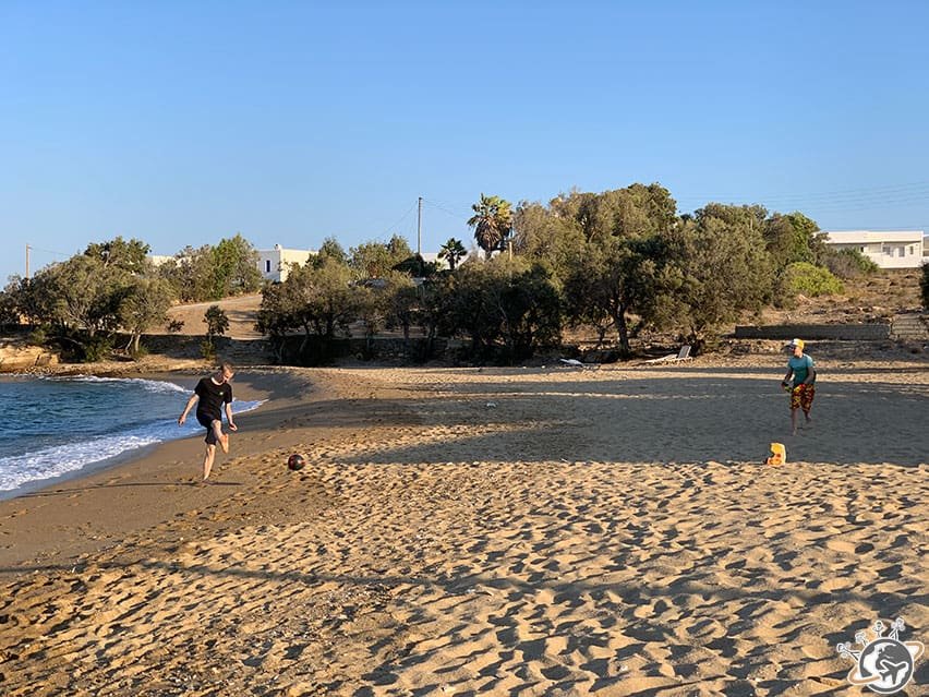 Foot sur la plage de Logaras