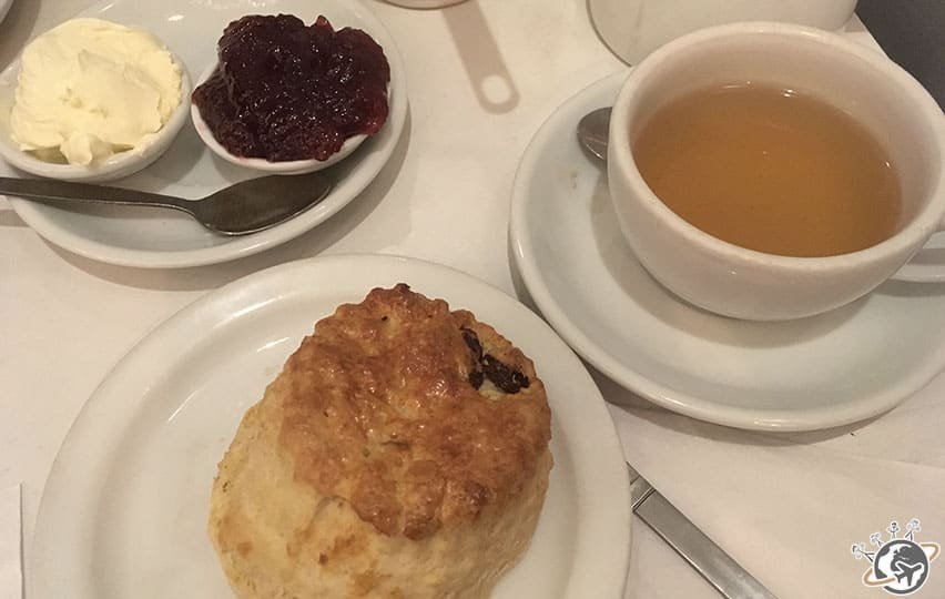 les scones, indispensables à Londres