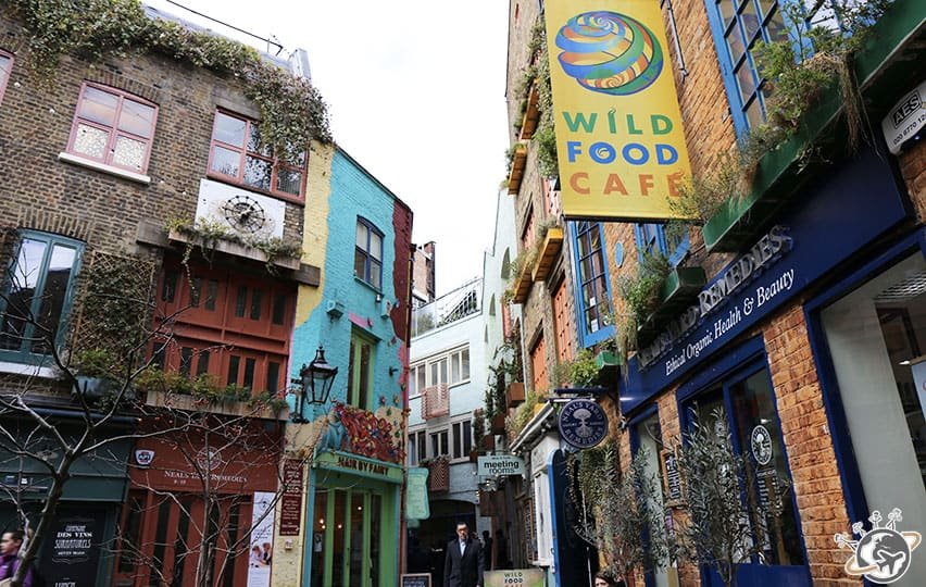La jolie place de Neal's Yard à Londres