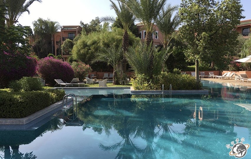La magnifique piscine de La Palmeraie à Marrakech