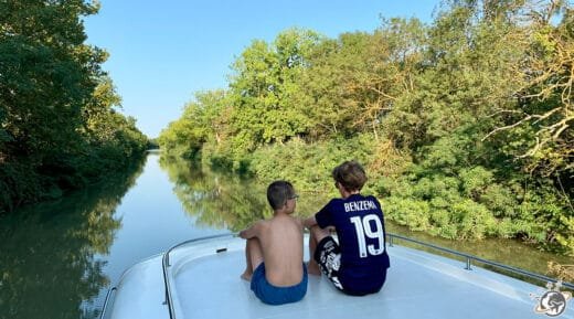 Naviguer en famille en Camargue