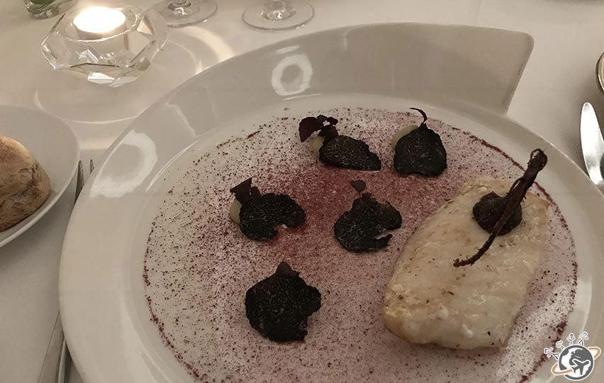 Le deuxième plat du diner gastronomique autour de la truffe au restaurant du Relais de Montmartre de Frédéric Carrion
