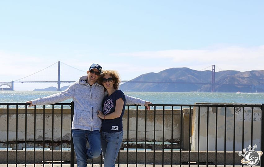 Pause devant le Golden Gate Bridge à San Francisco